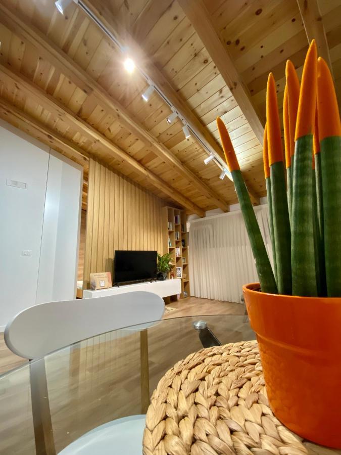 Lovely Loft 1-Bedroom In The Heart Of Тирана Экстерьер фото